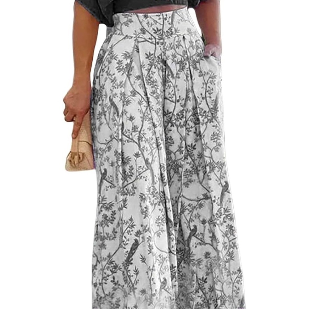 NWOT Elegant Floral Wide-Leg Pants in White Size Medium